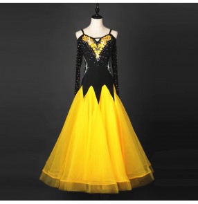 Black with Yellow embroidery appliques luxury dew shoulder standard long length big skirted women's ballroom dresses