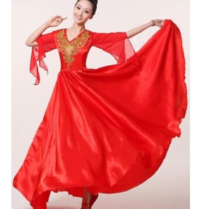 Red fuchsia hot pink yellow gold green white half sleeves v neck women's ladies flamenco chorus folk Spanish folk bull dancing dresses outfits