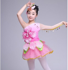 Light pink gradient colored petal flowers one shoulder modern dance girls princess chorus dancers performance dresses
