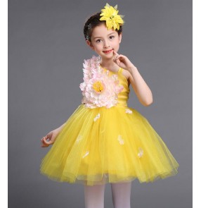 Light pink yellow white petals flowers modern dance girls modern dance princess dresses chorus performance outfits