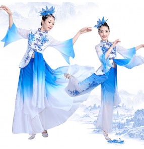 Blue and white gradient colored silk traditional yangko fan dance performance Costume Dress Chinese Folk Dance dress