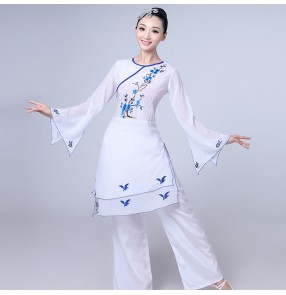 Women's Chinese folk dance costumes for women female ancient traditional yangko white and blue china style drama fan dancing tops and pants