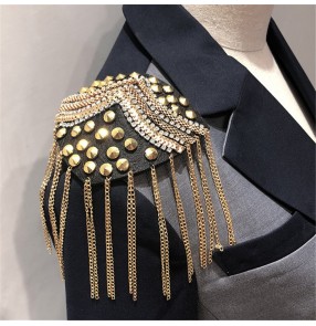 2pcs Rivet fringed Epaulettes for women and men Personality Suit Tassel Jewelry Handmade Beads Clothing Accessories jazz dance stage performance  Epaulettes