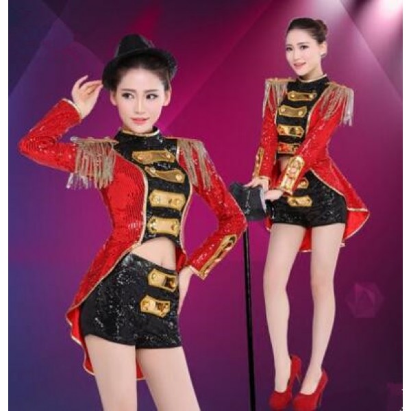 red and gold outfits for ladies