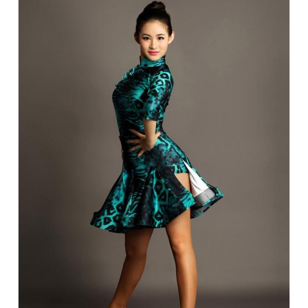 Turquoise Blue Leopard Printed Spandex Turtle Neck Short Sleeves Side Split Women S Ladies Female Competition Cheongsam Fashion Performance