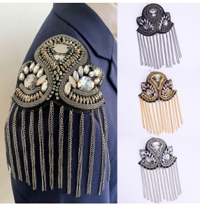 Catwalk stage performance tassel epaulettes badge Exaggerated personality catwalk brooch crystal epaulette dress costume accessories