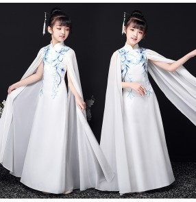 Children White blue Chinese Folk dance dresses guzheng performance clothing kids chorus Hanfu waterfall sleeve cheongsam Qipao Model Show Fairy Dresses for Baby