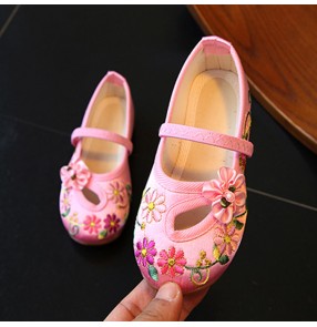 Embroidery Flower Shoes For Girl Children Folk Dancing Girls stage performance professional dancing Shoes Slip-on Floral Flats Casual Kids Shoes