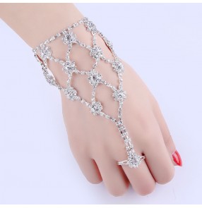 Fashion women's rhinestones rings bracelet wedding party bridal fingers rings bracelet stage performance dance fingers chain bracelet 