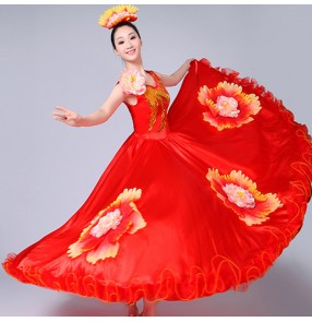 Flamenco dresses women female petal flowers red colored Spanish opening dance chorus singers bull dance dresses