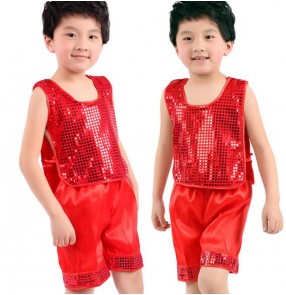Green red yellow white paillette sequined boys kids child children toddlers modern dance stage performance jazz dance street dance hip hop dance costumes top and shorts