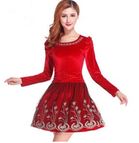 Women's luxury red velvet long sleeves latin dance dress 