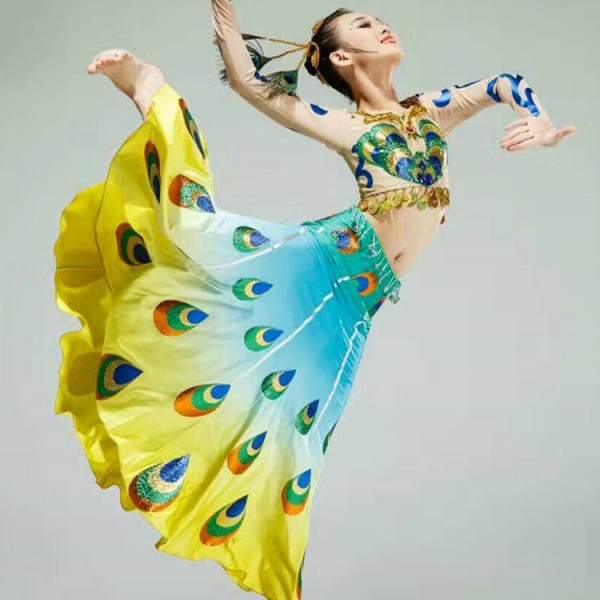 Kids chinese folk dance costumes peacock dancing yellow blue gradient color modern dance dancers photos cosplay performance dresses