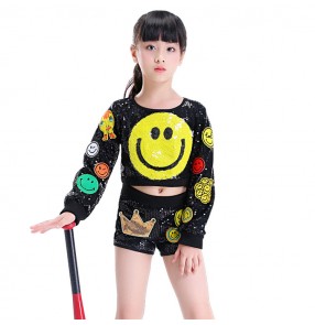 Kids street dance hiphop singers cheerleaders boys girls jazz modern dance singers school stage performance tops and shorts