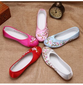 Ladies flat embroidered shoes empress performance shoes women chinese Ancient traditional style women tang han dynasty princess fairy hanfu Satin casual shoes