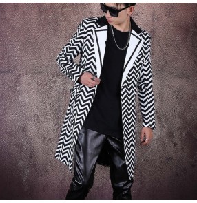 Men's jazz dance blazers host singers performance suit black with white Printed suit stitching mid-length suit suit jacket trendy male hairdresser suit