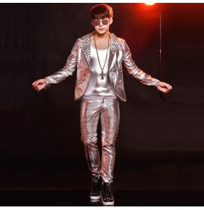 Men's youth silver pu leather rivet jazz dance costumes Bar nightclub model singers gogo dancers stage performance motorcycle jackets vest pants drum performance outfits 