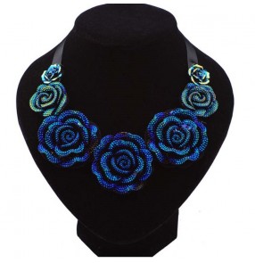  singers stage performance exaggerated blue gemstones bling rose ribbon necklace fashion temperament blue demon girl beach dress collarbone short chain for women evening dresses