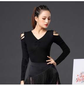 Women girls black latin ballroom dance tops hollow shoulder national standard ballroom dance blouses salsa chacha dance practice shirt for female