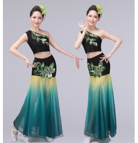 Women's chinese folk  dance costumes dai thailand style peacock stage performance mermaid fishtail skirts belly dance costumes for female