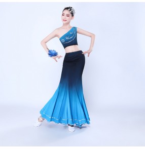 Women's girls blue gradient chinese folk dance costumes thailand style dai minority peacock dance costumes fishtail skirts group dance suits 