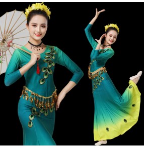 Women's Green gradient colored peacock dance performance dress Dai dance costume ethnic cucurbit dance costumes belly dance dress for female