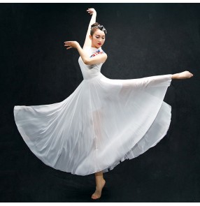 Women's traditional Chinese folk dance dresses female fairy fan dance stage performance modern dance dress